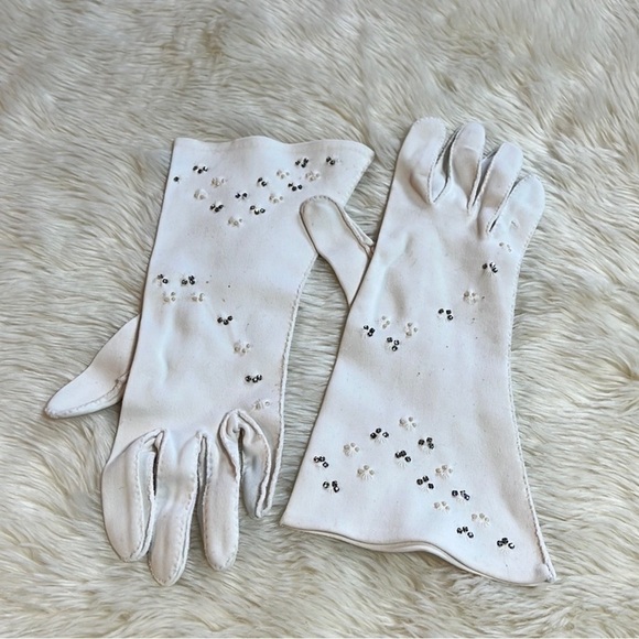 Vintage 60s Gloves - Picture 1 of 8